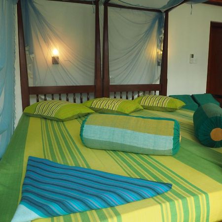 Main Reef Guest House Hikkaduwa Kültér fotó