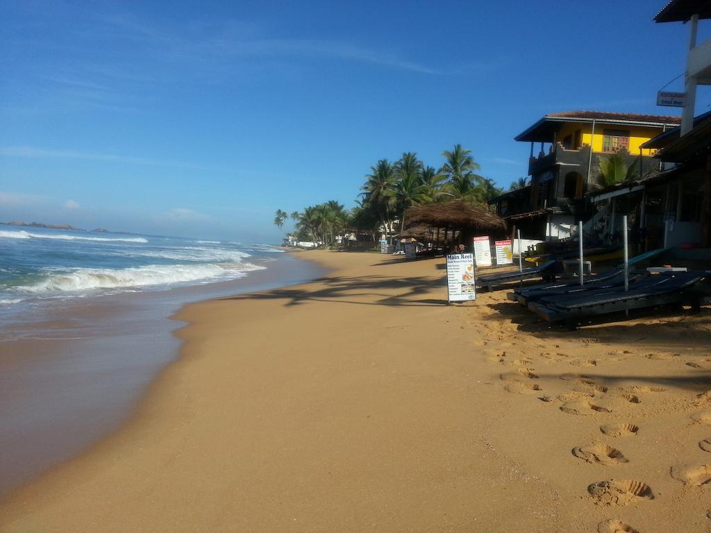 Main Reef Guest House Hikkaduwa Kültér fotó