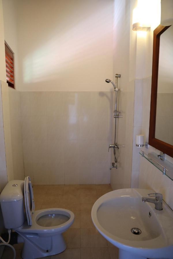 Main Reef Guest House Hikkaduwa Kültér fotó