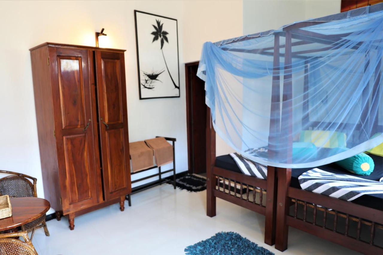 Main Reef Guest House Hikkaduwa Kültér fotó